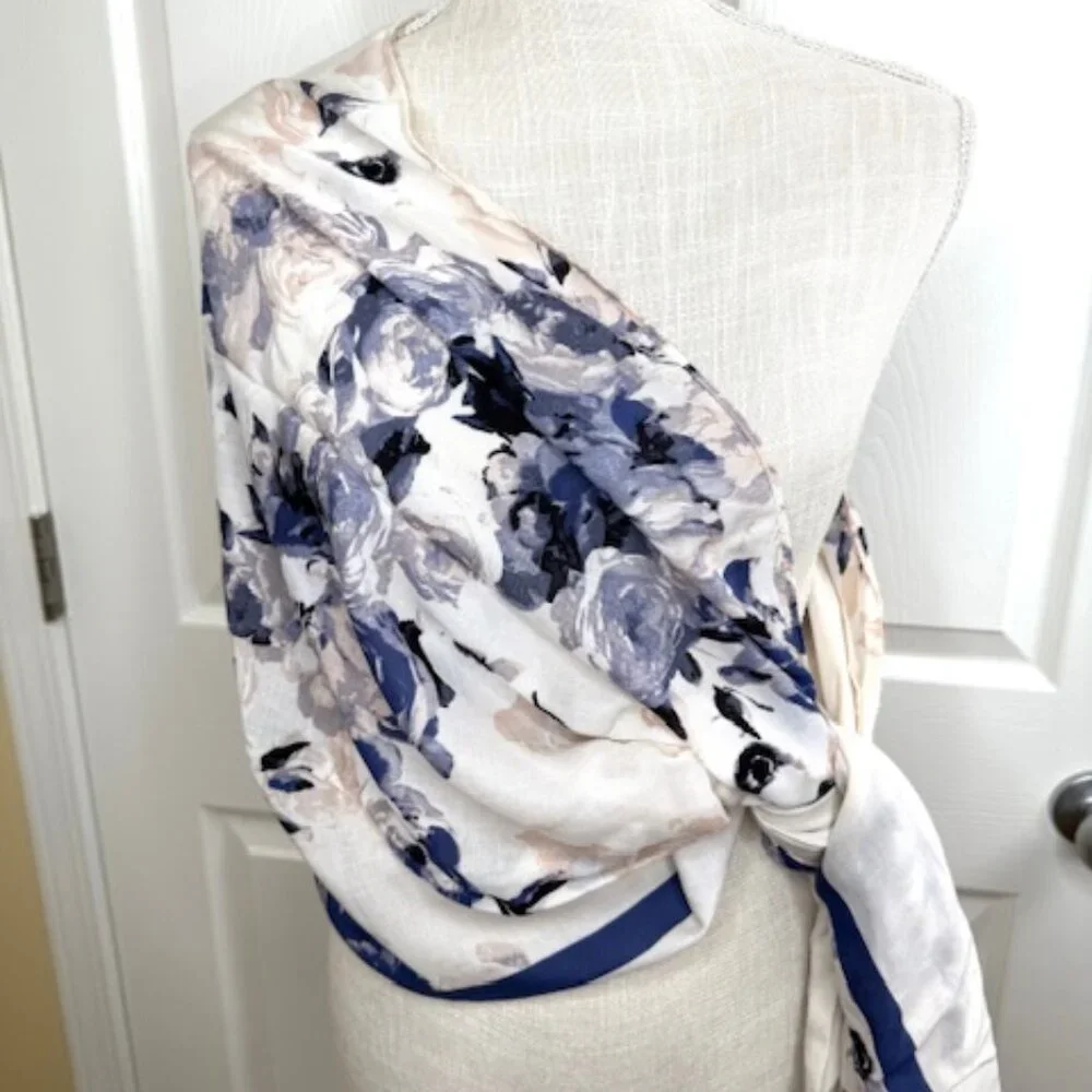 Large Rectangular Floral Print Scarf with Fringed Ends